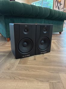 M-Audio BX8 Studio Monitors