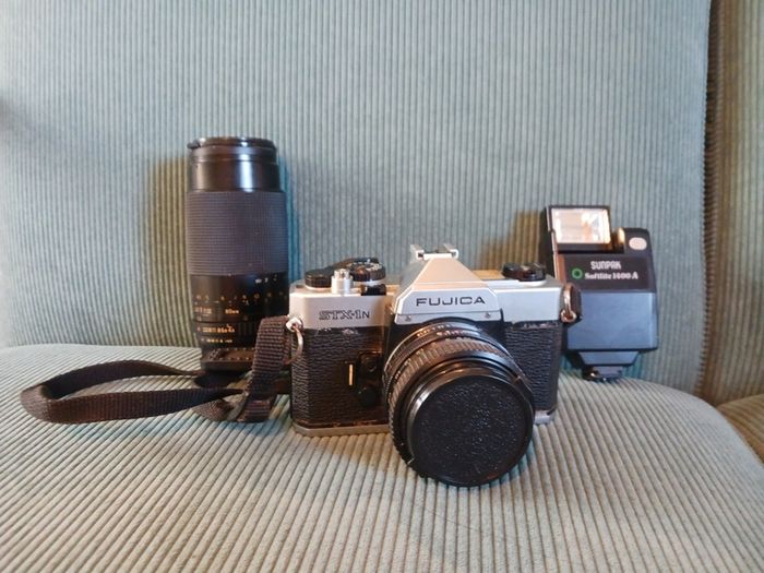 Vintage FUJICA STX-1N 35mm Film SLR Camera
