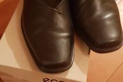 Black Ecco shoe  size  7