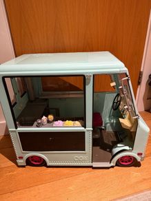 Ice cream van