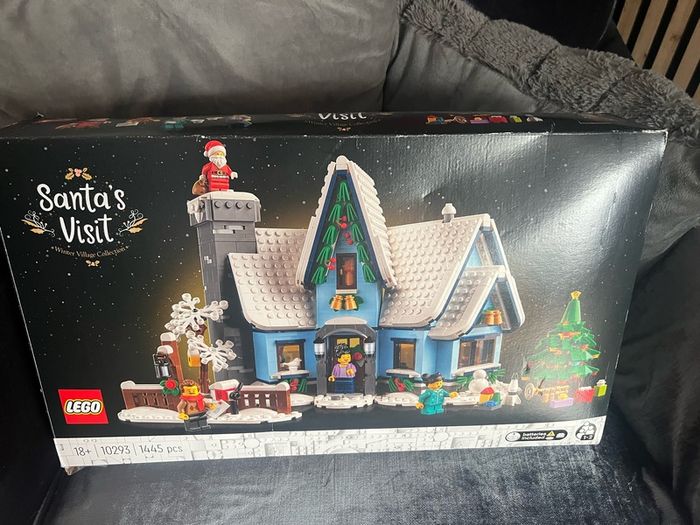 lego 10293 and 40494