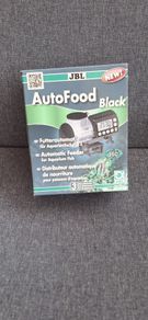 Auto feed fish