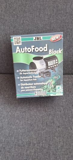 Auto feed fish