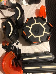 Hex Bugs track