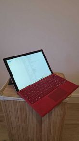 Surface Pro 6 - i7 - 16GB - 512SSD