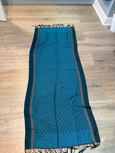 scarf/shawl