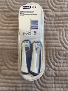 BNWT Oral-B iO Refills - electric toothbrush - Replacement Brush Heads Adult