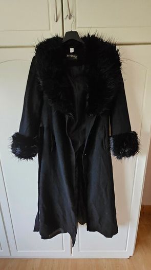 Women's coat size 14
