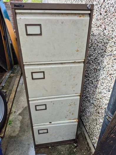 4 drawer metal cabinet