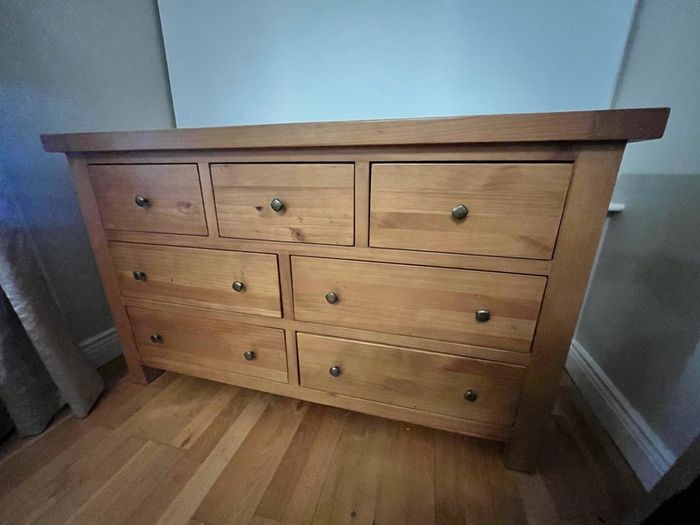 oak chest of drawer