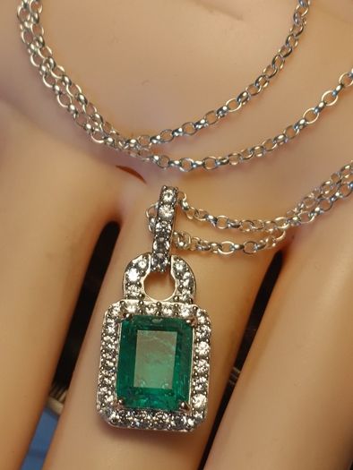 Beautiful Emeraldine & Zircon Pendant in Rhodium Plated Sterling Silver