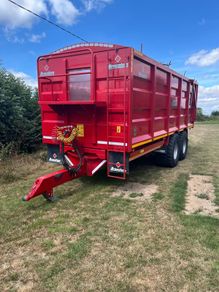 Broughan 22ft grain trailer
