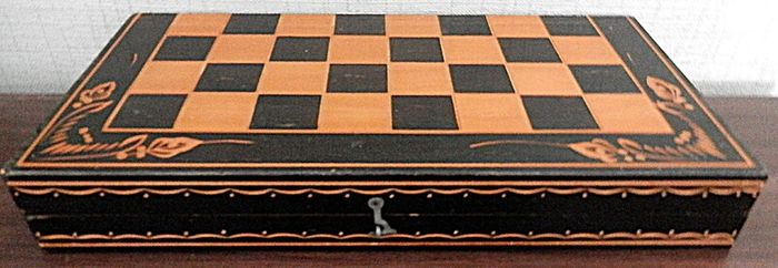 Vintage Wooden Chess / Backgammon Set 34 euro