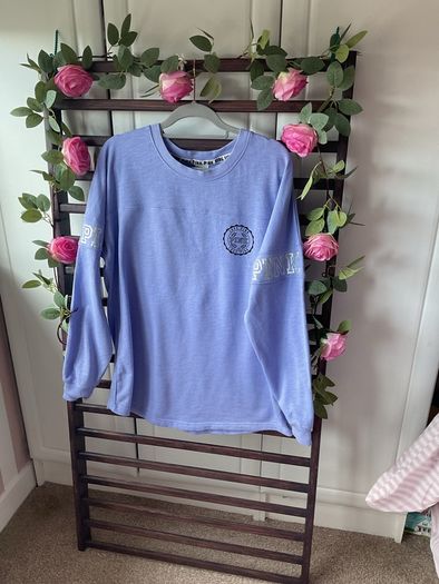 sweatshirt Victoria secrets medium lilac logo back