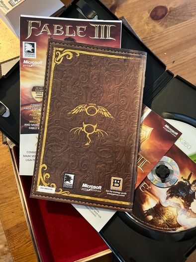 Fable 3 collectors edition xbox 360