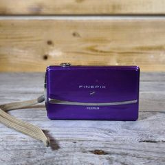 fujifilm finepix z90 14.1MP  pirple camera,touch screen