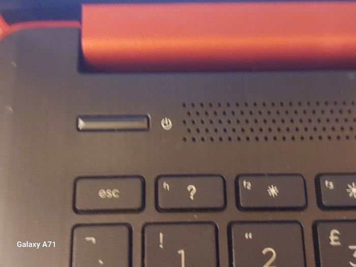 HP Laptop, 14 inch Red, Intel Core i3-7020 CPU 2.3GHz, 4GB Ram, Windows 10, Microsoft Edge, Chrome, and VLC