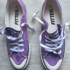 clothing shoes accessories