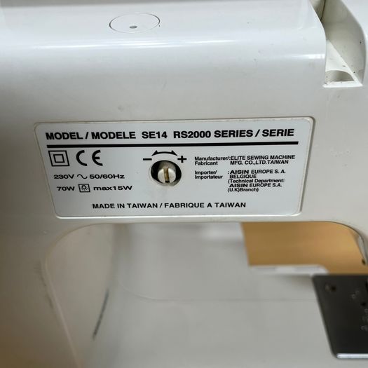 TOYOTA SE14 RS2000 Electrical Foot Pedal Operated Sewing Machine - Incomplete