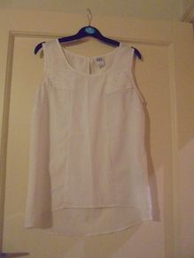 Vero Modo White Sleeveless Top for Sale