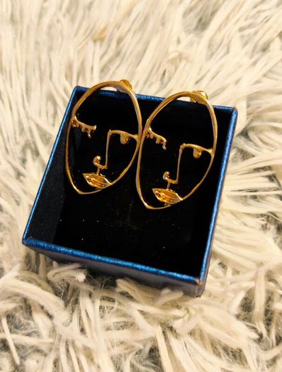 Golden Artistic Face-Shaped Earrings Minimalist Statement Jewelry