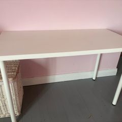 Desk & chair