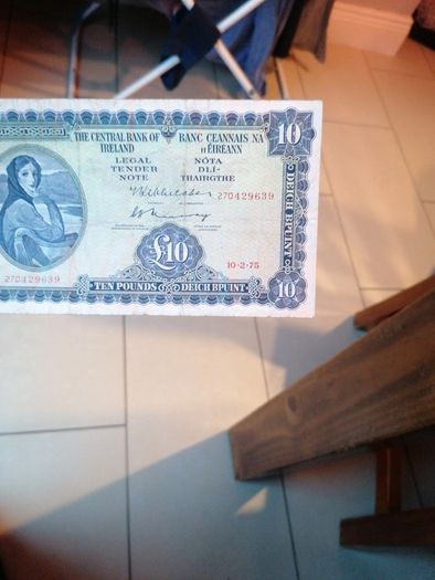 1975 Irish Ten Pounds Banknote
