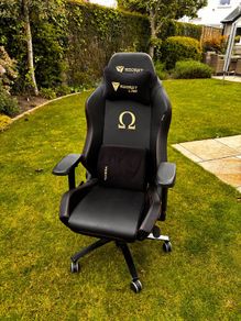 Gaming chair / Office Chair - secret Labs (2020)
