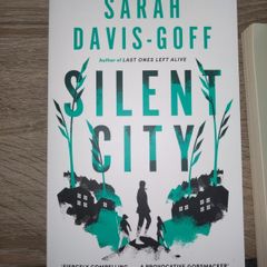 Sarah Davis Goff Book Bundle Last Ones Left Alive / Silent City