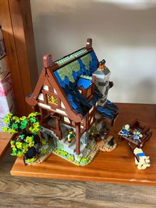 LEGO Medieval Blacksmith 21325