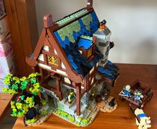 LEGO Medieval Blacksmith 21325
