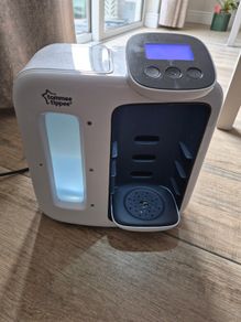 Tommee Tippee Perfect Prep bottle maker