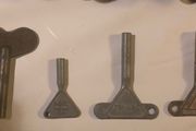 Miniature Locomotive clockwork keys