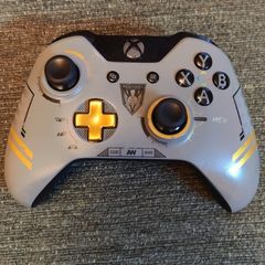 Xbox One Official Call Of Duty AW Controller