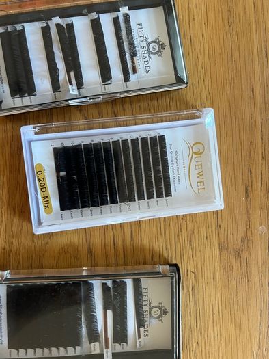 Eyelash technician kit