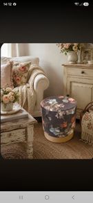 pouffe