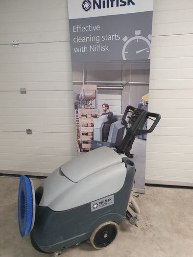 Scrubber dryer Nilfisk SC400