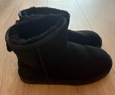 Wool boots