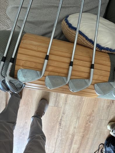 Ping i200 irons red dot