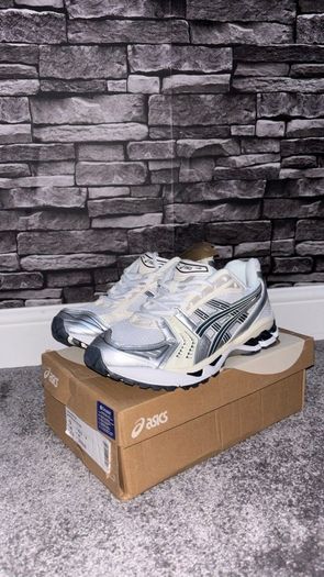 ASIC Gel Kayano 14 size uk 8
