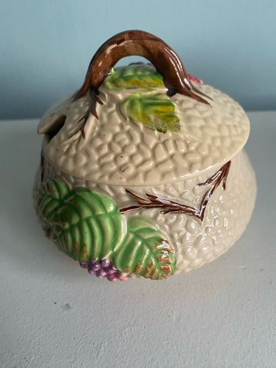 wade bramble ceramic dish with lid