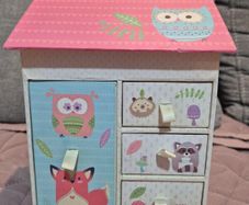 Storage/ jewelry box