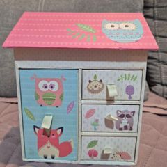 Storage/ jewelry box