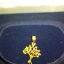 14 ct gold pendant Image 5