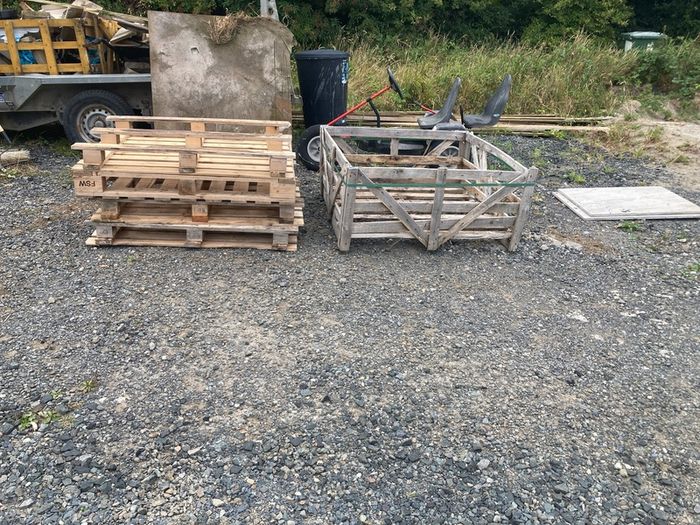 free pallets