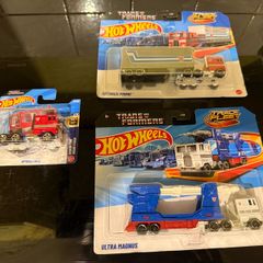 Ultra Magnus & Optimus Prime Hot Wheels Set