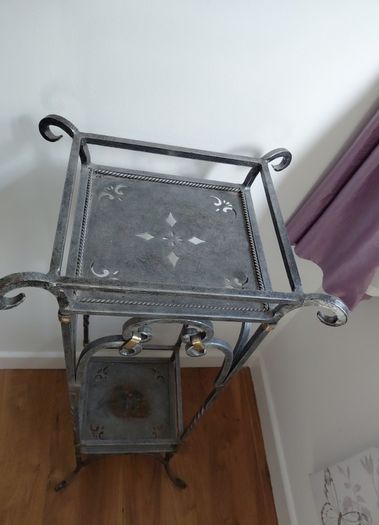 plant stand