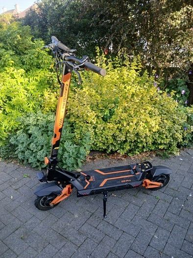 Kugo G3 Pro Electric Scooter (2025 Model)