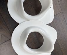 Toilet seat