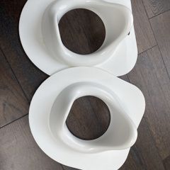 Toilet seat